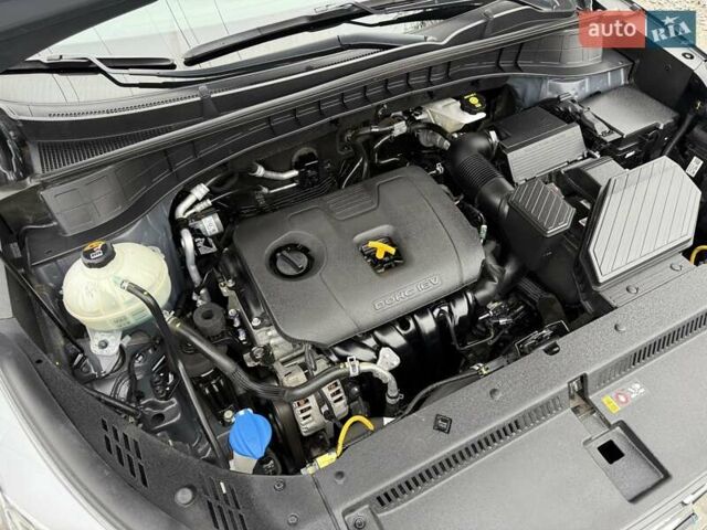 Черный Хендай Туксон, объемом двигателя 2 л и пробегом 55 тыс. км за 22300 $, фото 56 на Automoto.ua