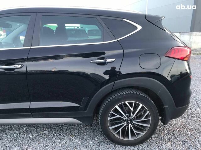 Черный Хендай Туксон, объемом двигателя 2 л и пробегом 87 тыс. км за 20790 $, фото 3 на Automoto.ua