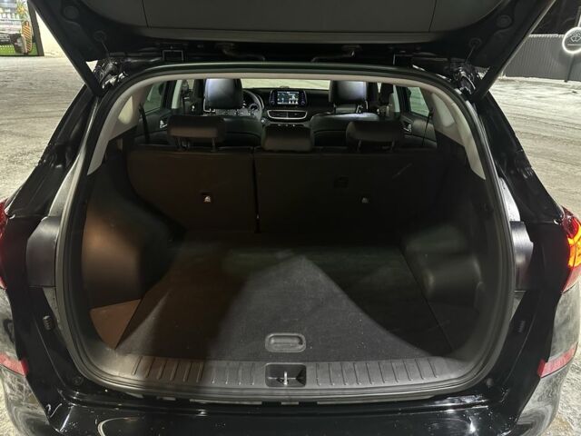 Хендай Туксон 2020 в Харькове на Automoto.ua Черный Хендай Туксон, объемом двигателя 2 л и пробегом 87 тыс. км за 29000 $, фото 20 на Automoto.ua