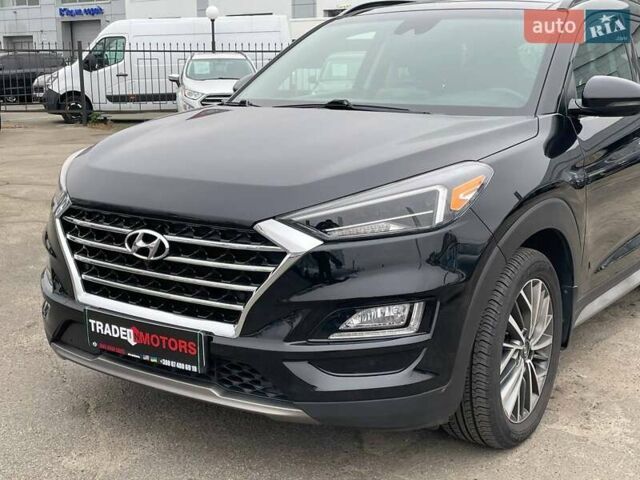 Черный Хендай Туксон, объемом двигателя 2.36 л и пробегом 137 тыс. км за 21990 $, фото 3 на Automoto.ua
