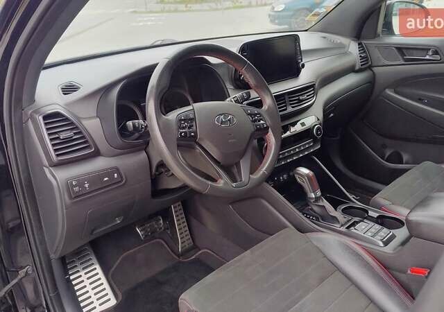 Черный Хендай Туксон, объемом двигателя 1.6 л и пробегом 183 тыс. км за 24300 $, фото 25 на Automoto.ua
