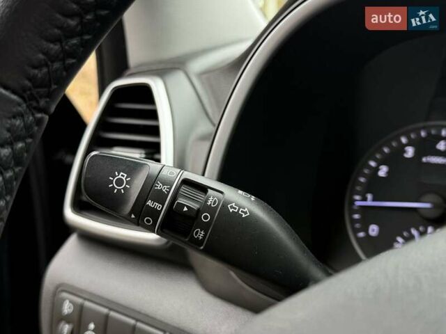 Черный Хендай Туксон, объемом двигателя 2 л и пробегом 77 тыс. км за 21500 $, фото 54 на Automoto.ua