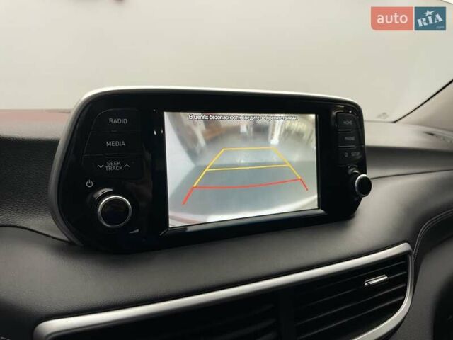 Черный Хендай Туксон, объемом двигателя 2 л и пробегом 100 тыс. км за 22424 $, фото 18 на Automoto.ua