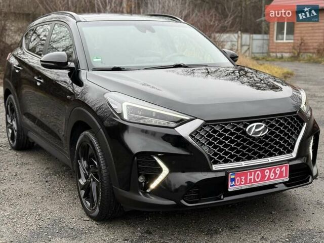 Черный Хендай Туксон, объемом двигателя 2 л и пробегом 98 тыс. км за 25900 $, фото 1 на Automoto.ua
