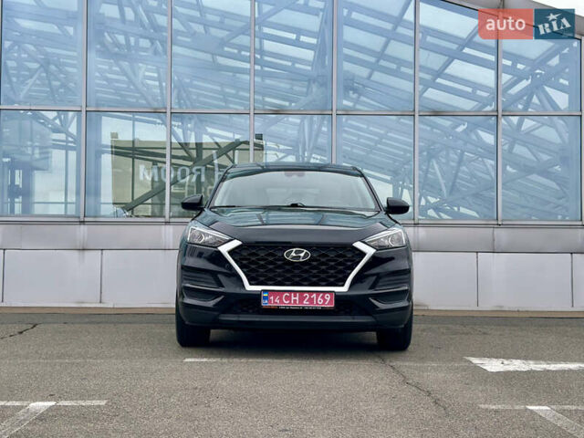 Черный Хендай Туксон, объемом двигателя 2 л и пробегом 48 тыс. км за 20490 $, фото 1 на Automoto.ua