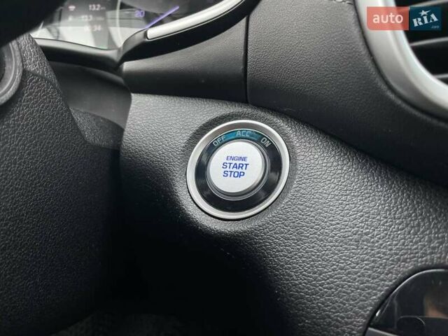 Черный Хендай Туксон, объемом двигателя 2.36 л и пробегом 137 тыс. км за 21990 $, фото 31 на Automoto.ua