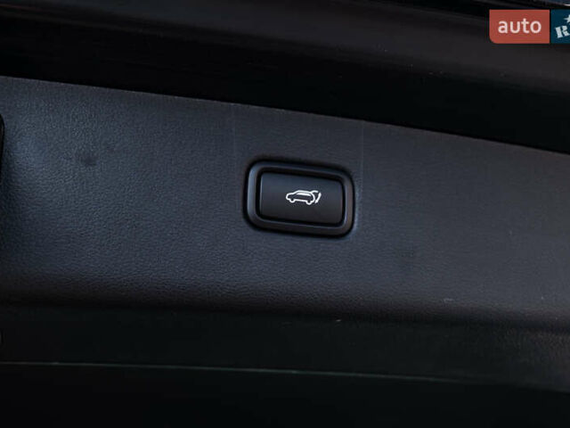 Черный Хендай Туксон, объемом двигателя 2 л и пробегом 88 тыс. км за 23000 $, фото 25 на Automoto.ua