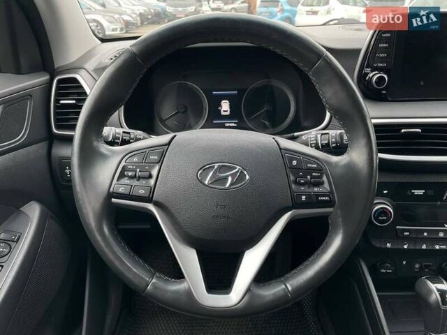 Черный Хендай Туксон, объемом двигателя 2.36 л и пробегом 137 тыс. км за 21990 $, фото 25 на Automoto.ua