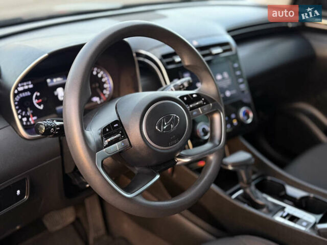 Черный Хендай Туксон, объемом двигателя 2.5 л и пробегом 74 тыс. км за 21500 $, фото 14 на Automoto.ua