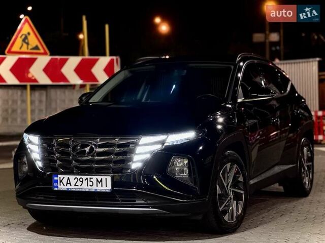 Чорний Хендай Туксон, об'ємом двигуна 2 л та пробігом 28 тис. км за 25300 $, фото 2 на Automoto.ua