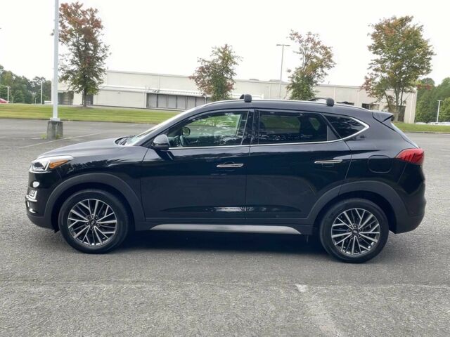 Черный Хендай Туксон, объемом двигателя 2.4 л и пробегом 21 тыс. км за 12600 $, фото 2 на Automoto.ua