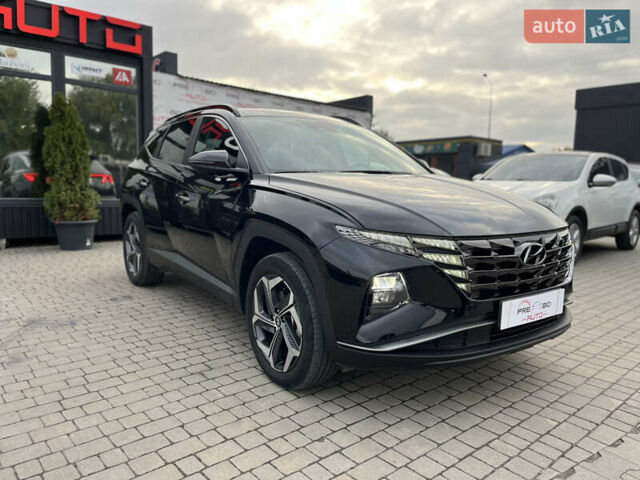 Черный Хендай Туксон, объемом двигателя 1.6 л и пробегом 67 тыс. км за 27300 $, фото 2 на Automoto.ua