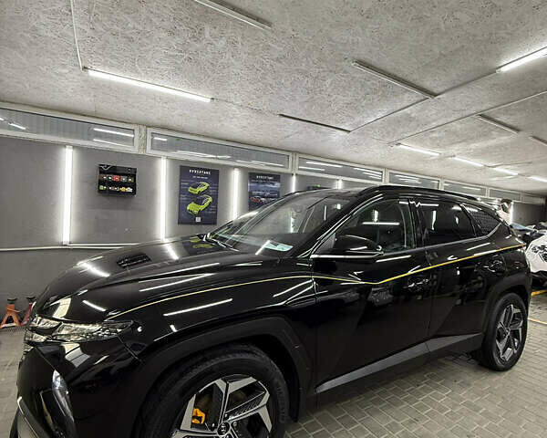 Чорний Хендай Туксон, об'ємом двигуна 1.6 л та пробігом 107 тис. км за 35555 $, фото 3 на Automoto.ua