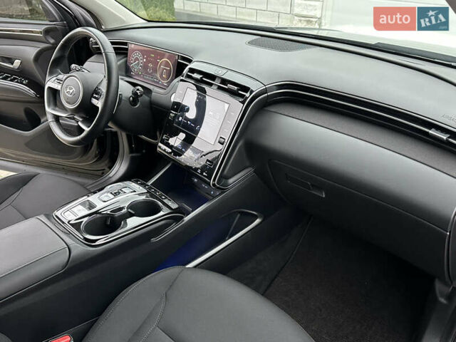 Черный Хендай Туксон, объемом двигателя 1.6 л и пробегом 96 тыс. км за 29900 $, фото 49 на Automoto.ua