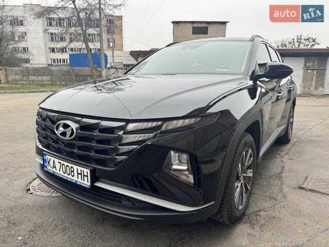 Черный Хендай Туксон, объемом двигателя 2 л и пробегом 131 тыс. км за 23500 $, фото 1 на Automoto.ua