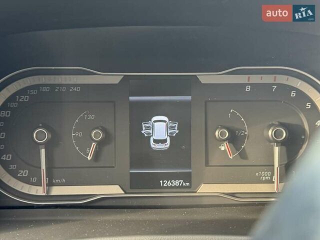 Черный Хендай Туксон, объемом двигателя 2 л и пробегом 131 тыс. км за 23500 $, фото 10 на Automoto.ua