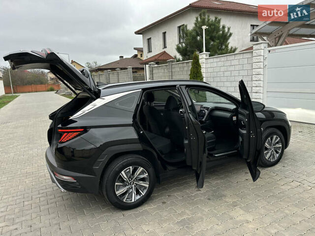 Черный Хендай Туксон, объемом двигателя 1.6 л и пробегом 96 тыс. км за 29900 $, фото 45 на Automoto.ua