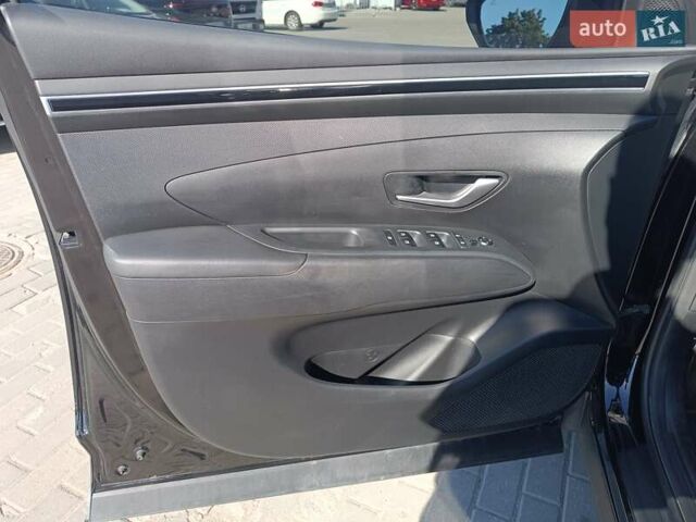 Черный Хендай Туксон, объемом двигателя 1.6 л и пробегом 28 тыс. км за 34300 $, фото 10 на Automoto.ua