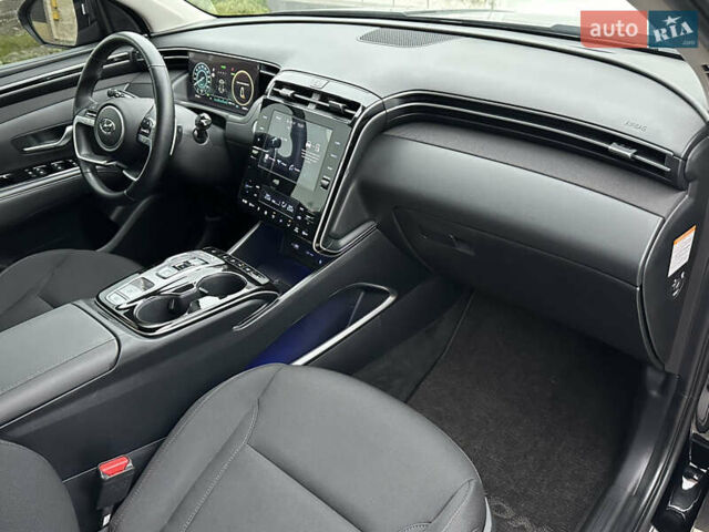 Черный Хендай Туксон, объемом двигателя 1.6 л и пробегом 96 тыс. км за 29900 $, фото 47 на Automoto.ua