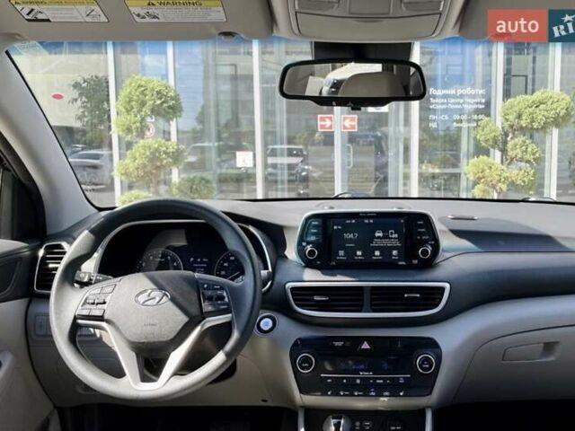 Черный Хендай Туксон, объемом двигателя 2.36 л и пробегом 53 тыс. км за 19500 $, фото 17 на Automoto.ua