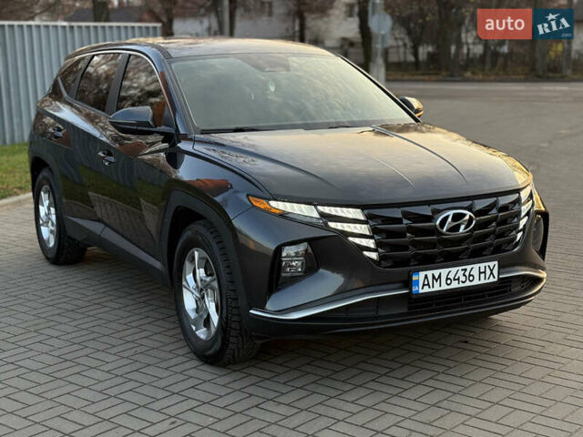 Черный Хендай Туксон, объемом двигателя 2.5 л и пробегом 74 тыс. км за 21500 $, фото 1 на Automoto.ua
