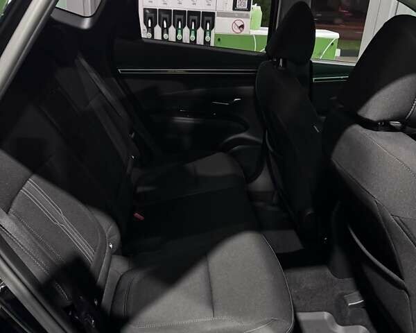 Чорний Хендай Туксон, об'ємом двигуна 2 л та пробігом 28 тис. км за 25300 $, фото 21 на Automoto.ua