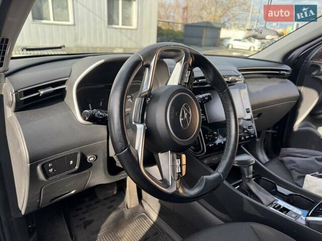 Черный Хендай Туксон, объемом двигателя 2 л и пробегом 126 тыс. км за 24000 $, фото 9 на Automoto.ua