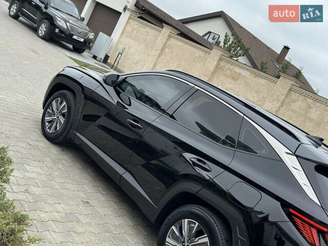 Черный Хендай Туксон, объемом двигателя 1.6 л и пробегом 96 тыс. км за 29900 $, фото 91 на Automoto.ua
