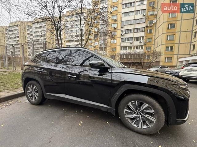 Черный Хендай Туксон, объемом двигателя 2 л и пробегом 131 тыс. км за 23500 $, фото 18 на Automoto.ua