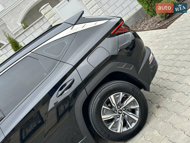 Черный Хендай Туксон, объемом двигателя 1.6 л и пробегом 96 тыс. км за 29900 $, фото 6 на Automoto.ua