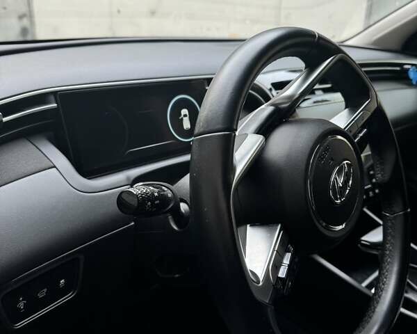 Черный Хендай Туксон, объемом двигателя 2.5 л и пробегом 45 тыс. км за 22500 $, фото 2 на Automoto.ua