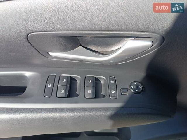 Черный Хендай Туксон, объемом двигателя 1.6 л и пробегом 28 тыс. км за 34300 $, фото 11 на Automoto.ua