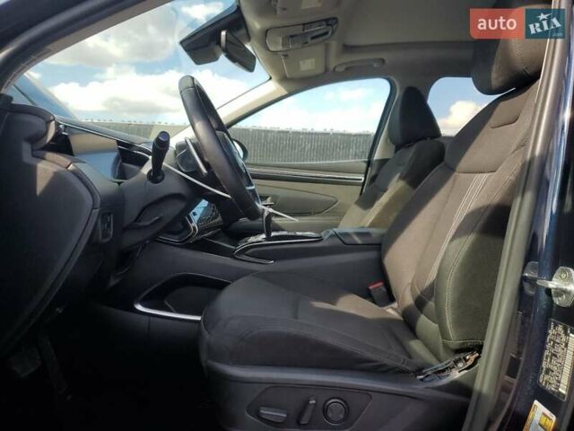 Черный Хендай Туксон, объемом двигателя 1.6 л и пробегом 75 тыс. км за 10200 $, фото 6 на Automoto.ua