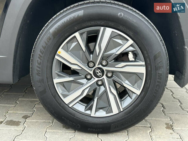 Черный Хендай Туксон, объемом двигателя 1.6 л и пробегом 96 тыс. км за 29900 $, фото 5 на Automoto.ua