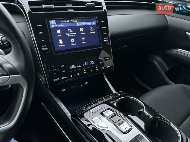 Черный Хендай Туксон, объемом двигателя 1.6 л и пробегом 96 тыс. км за 29900 $, фото 86 на Automoto.ua