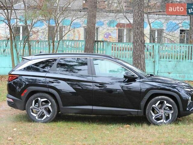 Черный Хендай Туксон, объемом двигателя 2.5 л и пробегом 45 тыс. км за 22500 $, фото 3 на Automoto.ua