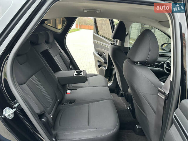 Черный Хендай Туксон, объемом двигателя 1.6 л и пробегом 96 тыс. км за 29900 $, фото 68 на Automoto.ua