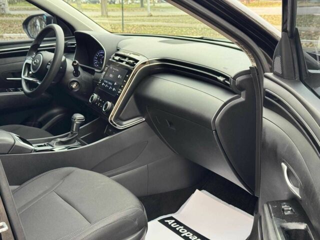 Черный Хендай Туксон, объемом двигателя 2.5 л и пробегом 97 тыс. км за 22990 $, фото 14 на Automoto.ua