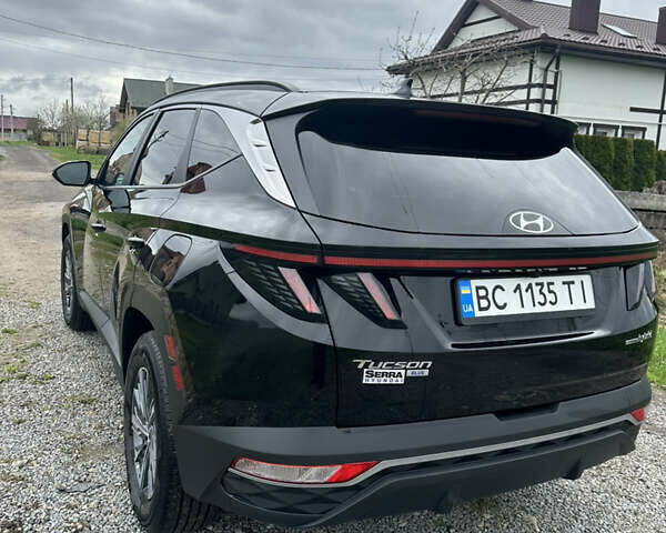 Черный Хендай Туксон, объемом двигателя 1.6 л и пробегом 23 тыс. км за 29900 $, фото 3 на Automoto.ua