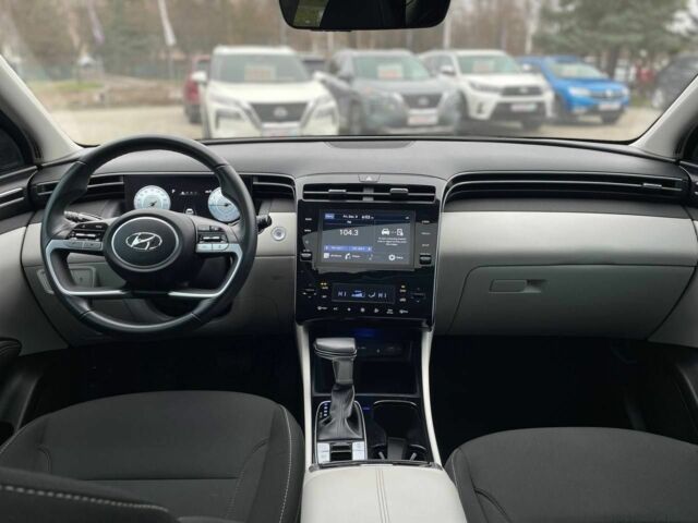 Черный Хендай Туксон, объемом двигателя 2.5 л и пробегом 67 тыс. км за 25000 $, фото 9 на Automoto.ua