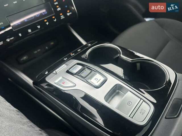 Черный Хендай Туксон, объемом двигателя 1.6 л и пробегом 105 тыс. км за 24500 $, фото 11 на Automoto.ua