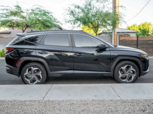 Чорний Хендай Туксон, об'ємом двигуна 2.5 л та пробігом 16 тис. км за 19000 $, фото 3 на Automoto.ua