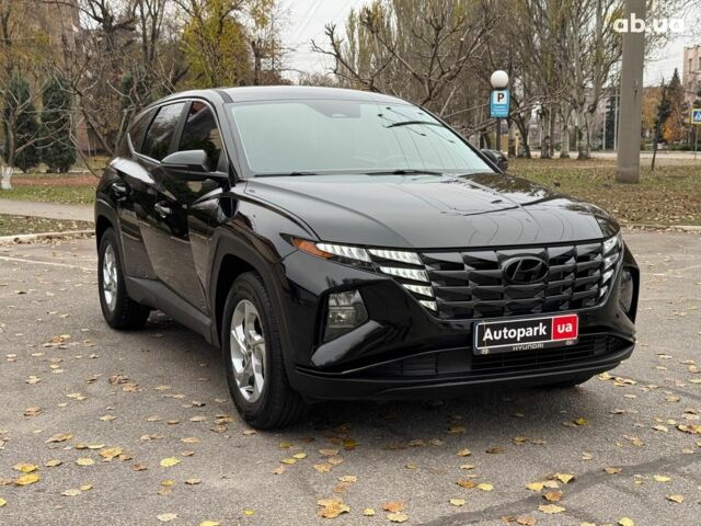 Черный Хендай Туксон, объемом двигателя 2.5 л и пробегом 97 тыс. км за 22990 $, фото 2 на Automoto.ua