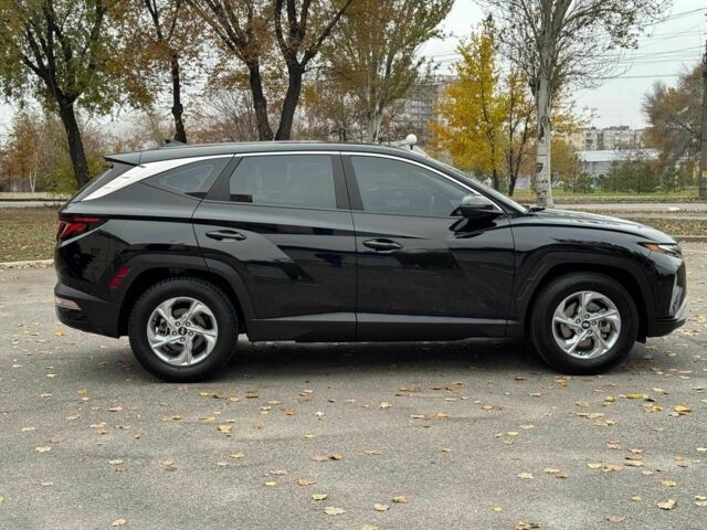 Черный Хендай Туксон, объемом двигателя 2.5 л и пробегом 97 тыс. км за 22990 $, фото 7 на Automoto.ua