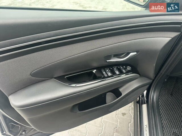 Черный Хендай Туксон, объемом двигателя 1.6 л и пробегом 105 тыс. км за 24500 $, фото 15 на Automoto.ua