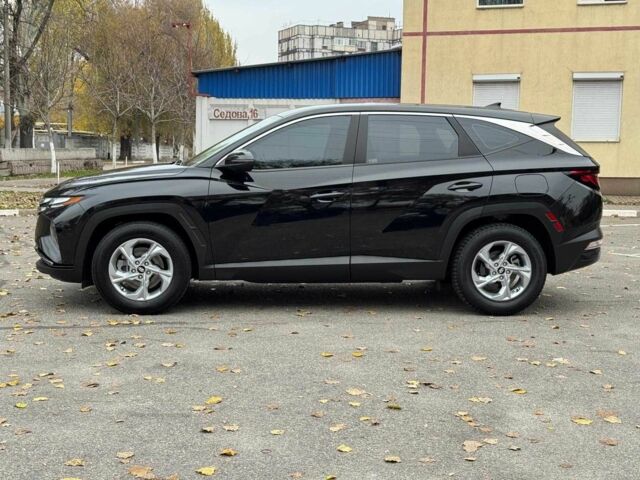 Черный Хендай Туксон, объемом двигателя 2.5 л и пробегом 97 тыс. км за 22990 $, фото 3 на Automoto.ua