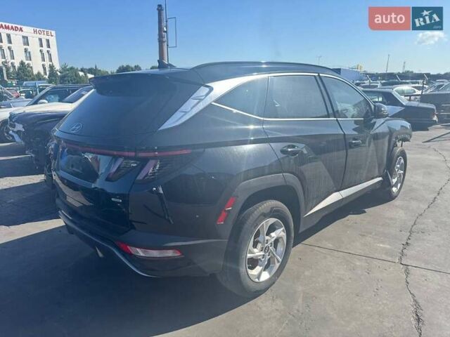 Черный Хендай Туксон, объемом двигателя 2.5 л и пробегом 48 тыс. км за 16900 $, фото 2 на Automoto.ua