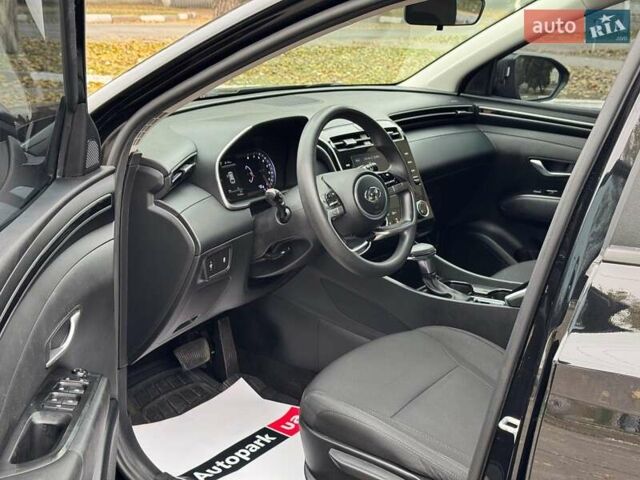 Черный Хендай Туксон, объемом двигателя 2.5 л и пробегом 97 тыс. км за 22990 $, фото 12 на Automoto.ua