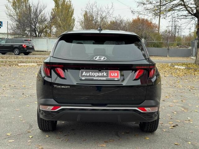 Черный Хендай Туксон, объемом двигателя 2.5 л и пробегом 97 тыс. км за 22990 $, фото 5 на Automoto.ua
