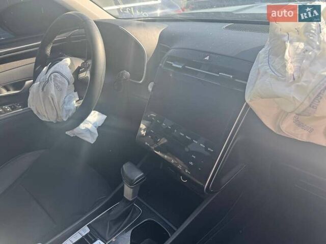 Черный Хендай Туксон, объемом двигателя 2.5 л и пробегом 48 тыс. км за 16900 $, фото 8 на Automoto.ua